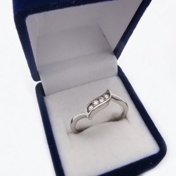 Stříbrný prsten KPS040